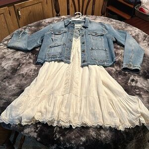 Off white western dress (jacket sold separately)Just showing how I wore it